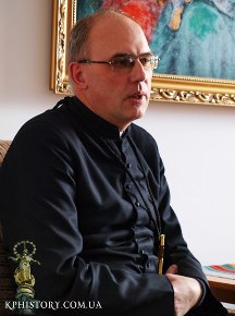 Головні чесноти: Розсудливість, Справедливість, Мужність, Поміркованість. Головні чесноти: Розсудливість, Справедливість, Мужність, Поміркованість.